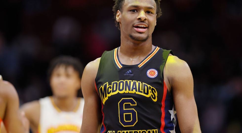 The Difference Between Heart Attack and Cardiac Arrest